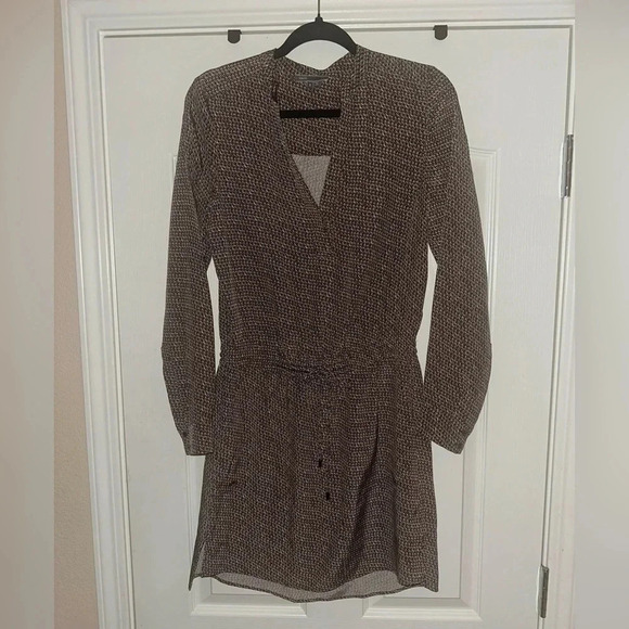 Women’s Vince Silk Print Dress. Size 2. - Picture 1 of 10